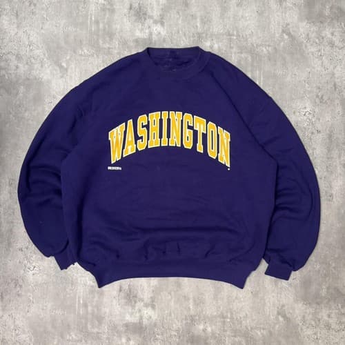 Washington Huskies Sweatshirt Gildan Unisex College Crewneck Pullover — washington fan gear