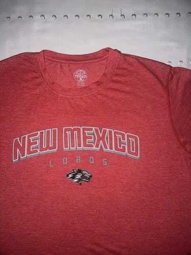 New México Lobos Athletic Graphic Tee Stretch, Rivalry Thread Men’s Size L 42-44 — new-mexico fan gear