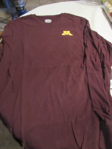 Minnesota Golden Gophers, long sleeve, size M — minnesota fan gear