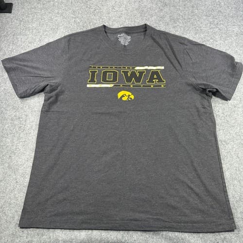 University of Iowa Hawkeyes T-Shirt Mens 2XL Gray NCAA Football Graphic Tee — iowa fan gear