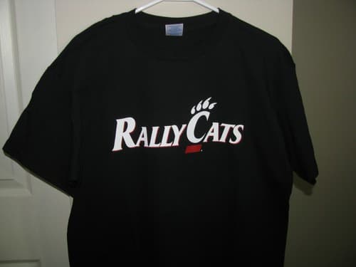 University of Cincinnati Bearcats Logo Sports Fan Club Black T Shirt Mens Size L — cincinnati fan gear