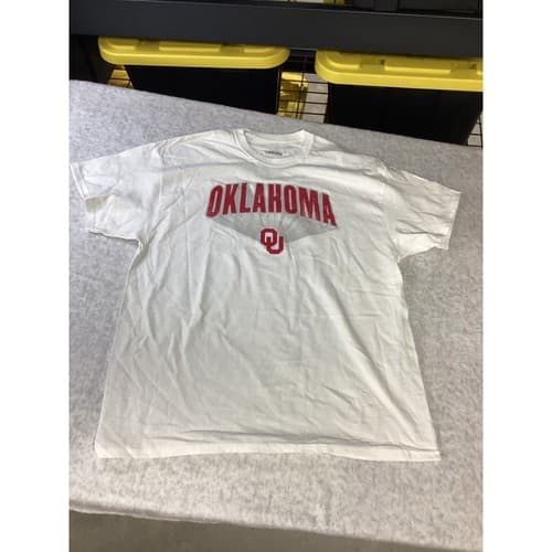 Captivating Oklahoma Sooners T-Shirt White Mens XL OU Graphic Tee NCAA Football — oklahoma fan gear