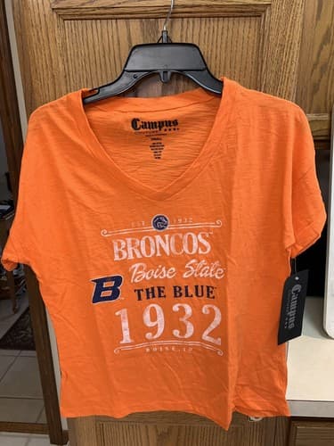 Boise State Broncos Women's Small Orange Distressed Graphics Campus Couture New — boise-state fan gear