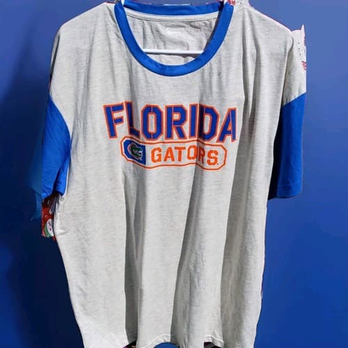florida gators shirt mens 1) 2 XL  1)Large 2) XL. $10. Ea. T-SHIRT NWT. #417 — florida fan gear