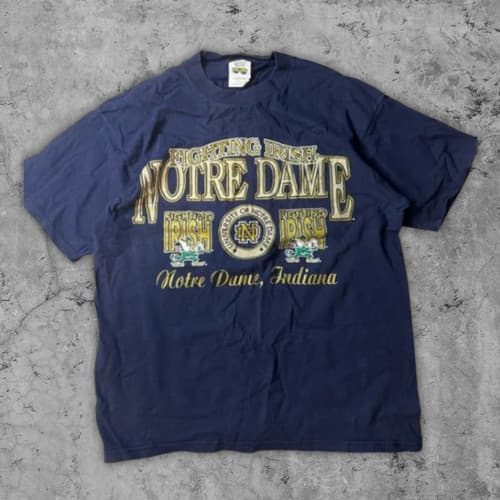 Vintage Notre Dame Fighting Irish T-Shirt Sweatshirt HoodieNCAA College Football — notre-dame fan gear