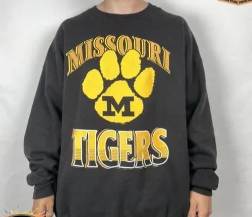 Vintage NCAA Missouri Tigers Sweatshirt University of Missouri Crewneck S-5XL — missouri fan gear