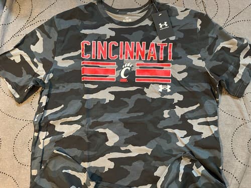 UNDER ARMOUR CINCINNATI BEARCATS BLACK & GRAY'S CAMO SHIRT SIZE XL MEN $40.00 — cincinnati fan gear