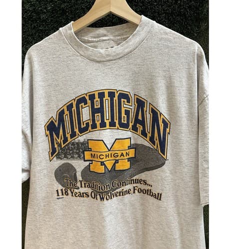 Vintage Michigan Wolverines Football T-Shirt Sweatshirt Hoodie — michigan fan gear
