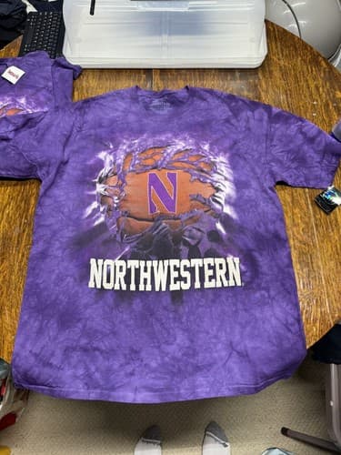 NorthWestern Wildcats T-shirt Size Large Purple Short Sleeve Basketball Logo — northwestern fan gear