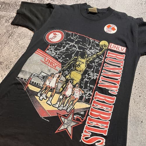 Vtg 90s Deadstock Basketball College UNLV Runnin Rebels Graphic T-Shirt Nutmeg — unlv fan gear