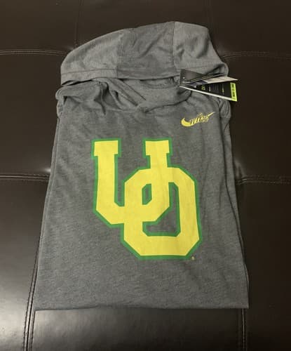 NWT Nike Drifit Oregon Ducks UO Logo LS  T-shirt Hoodie Mens Size Small Gray J8 — oregon fan gear