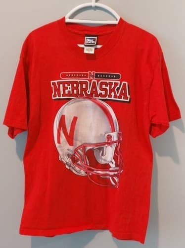 NWOT Nebraska Football Huskers Graphic Helmet Red Tee Shirt Mens LG- Pro Player — nebraska fan gear