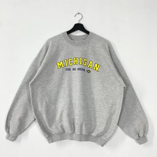 Vintage University of Michigan Sweatshirt – T-Shirt & Hoodie — michigan fan gear