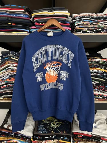 Vintage 1992 Kentucky Wildcats Basketball Team Sweatshirt VK06998 — kentucky fan gear
