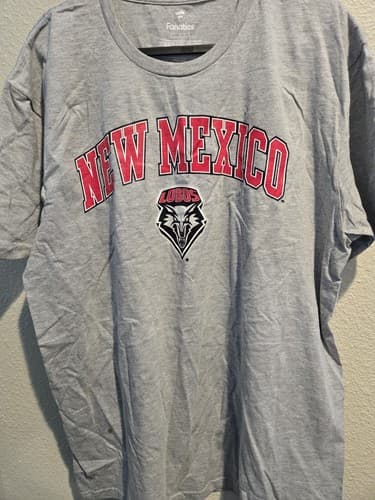 Fanatics large New Mexico Lobos short sleeve t-shirt — new-mexico fan gear